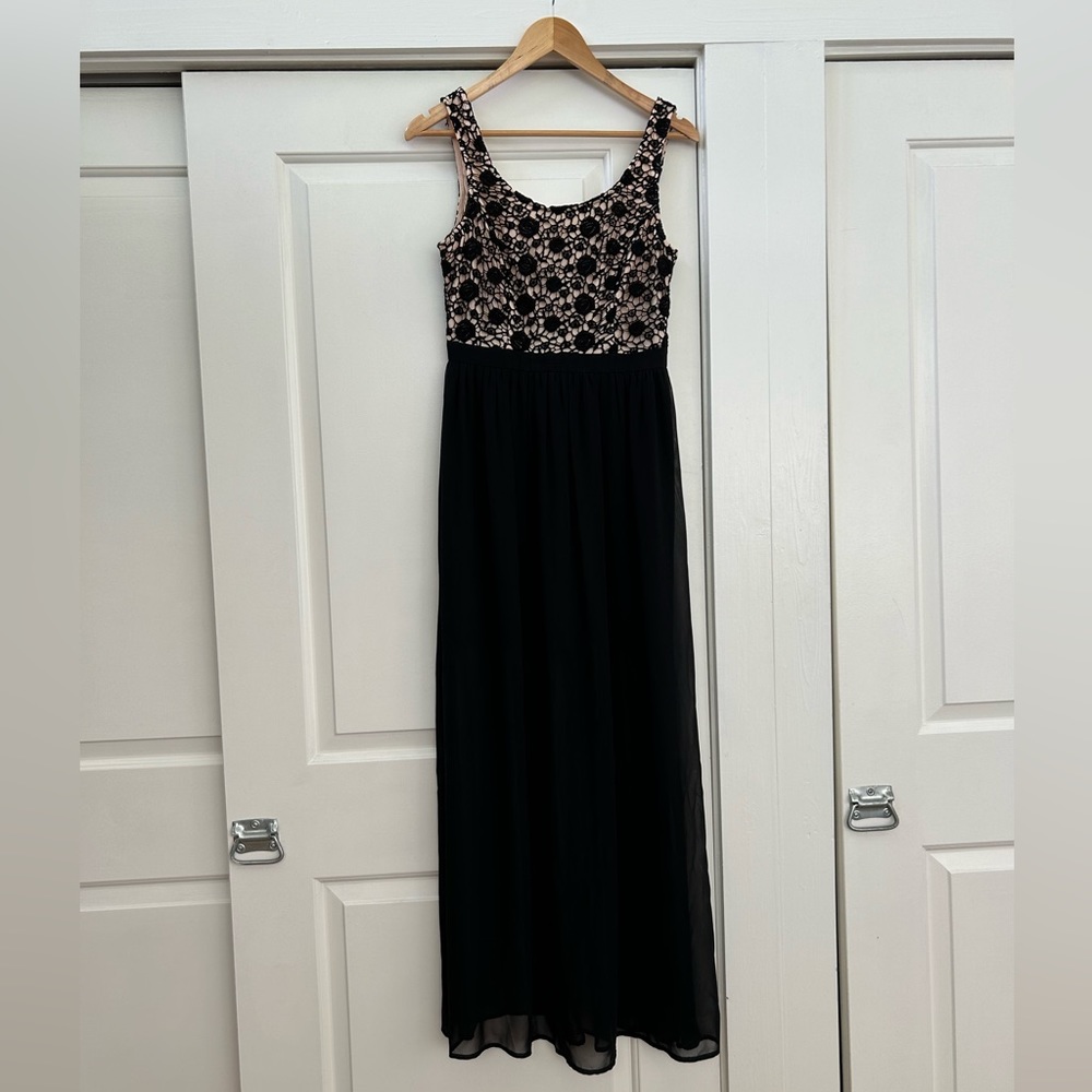 Lauren Conrad Black Lace Maxi Dress - Size 6